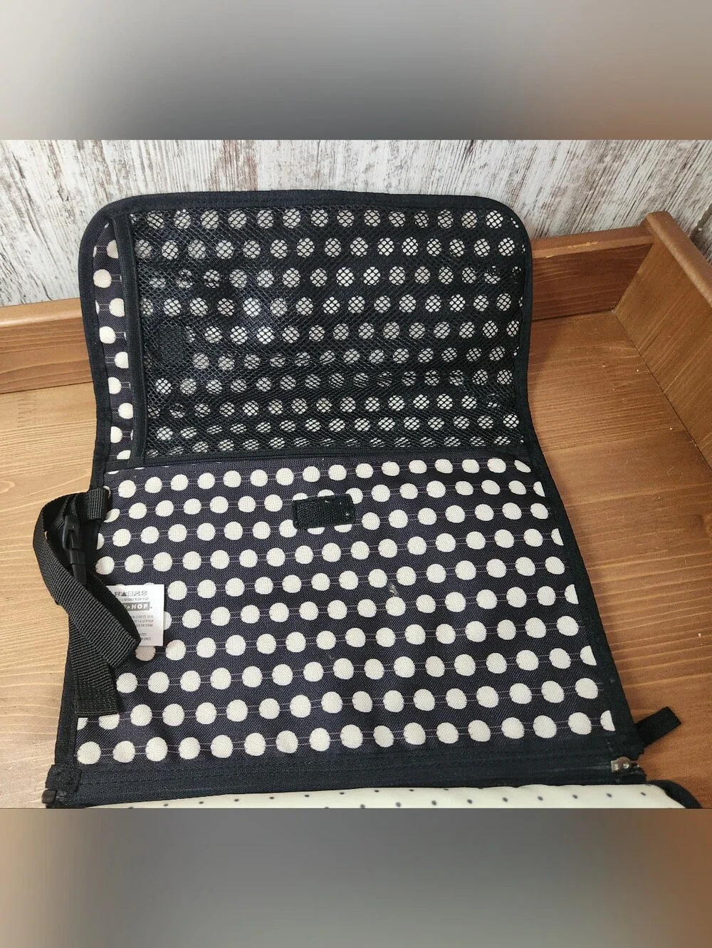 Skip Hop Pronto Baby Changing Station & Diaper Clutch Black Off White Polka Dot